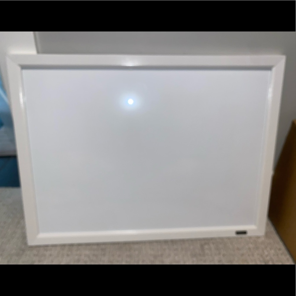 White Board - Picture 1 of 2